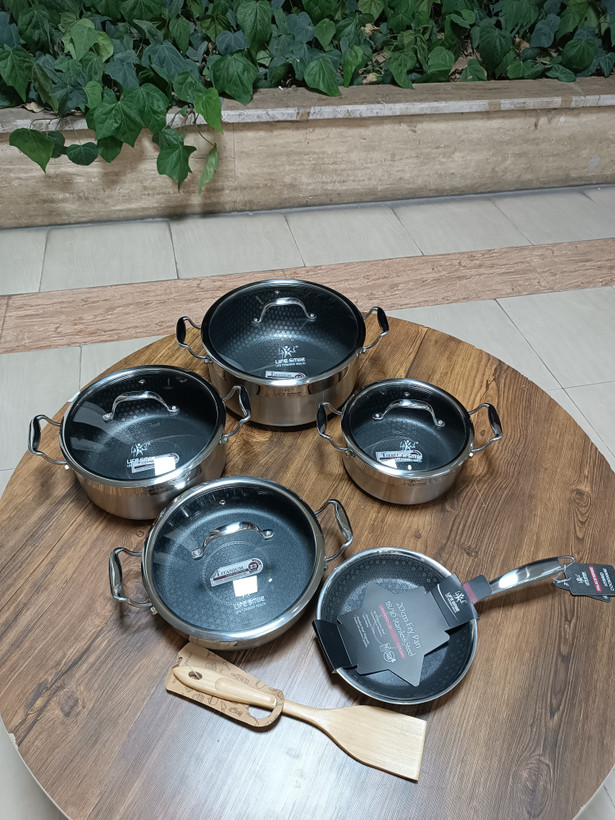 سرویس قابلمه استیل کف لیزری 10پارچه لایف اسمایل مدل p-19ارسال فوق سریع